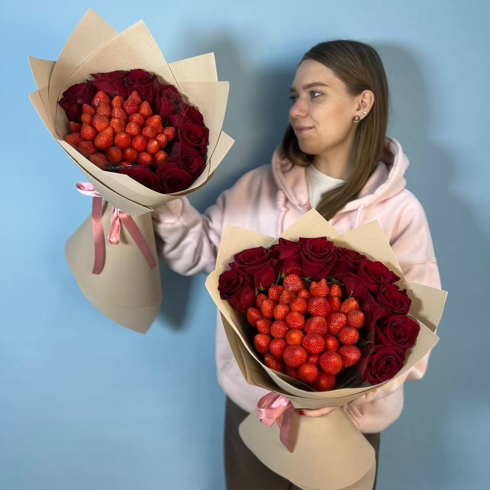Клубничный Букет с 9 розами