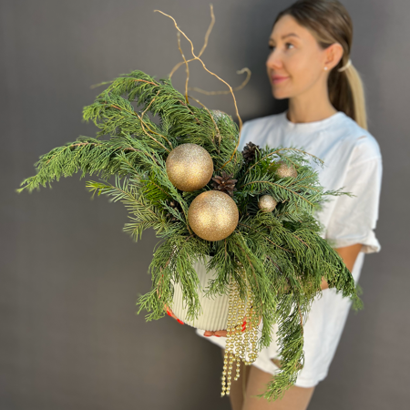 Новогоднее Кашпо