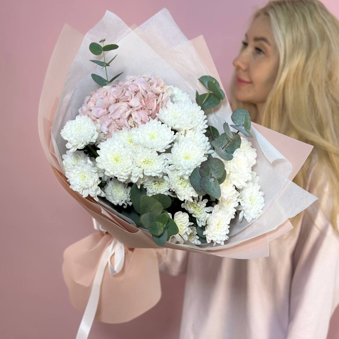 Букет с Гортензией Макси