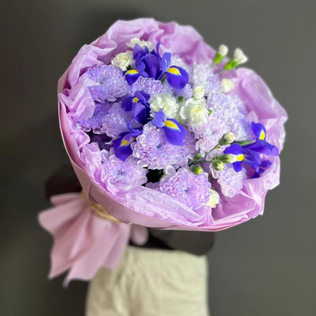 Букет с ирисами 