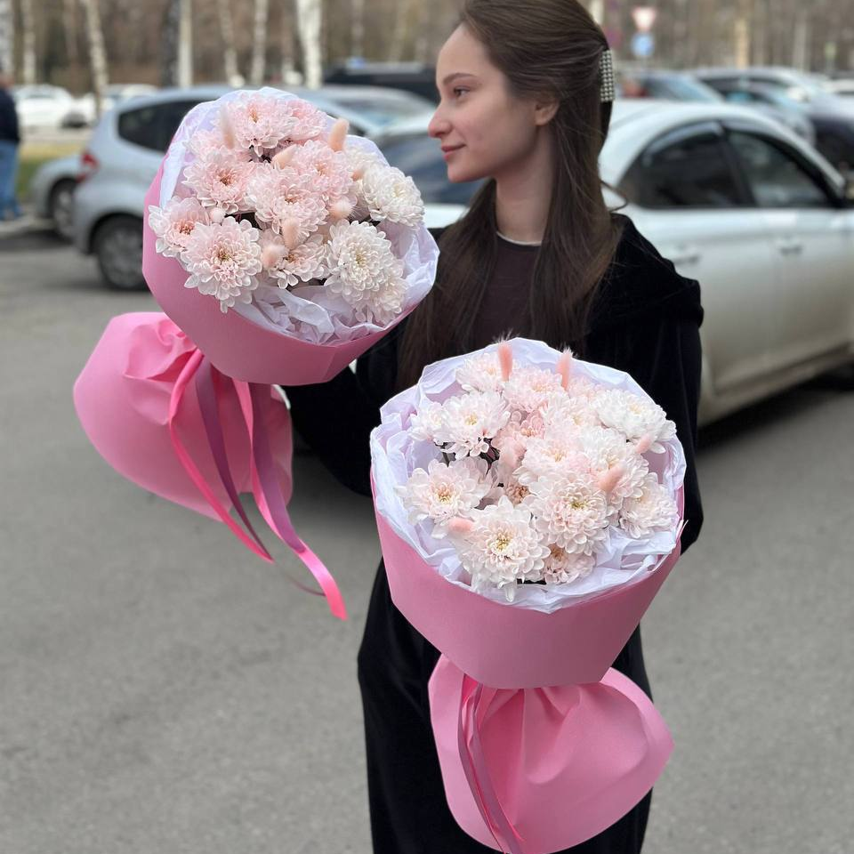 3 хризантемы с лагурусом