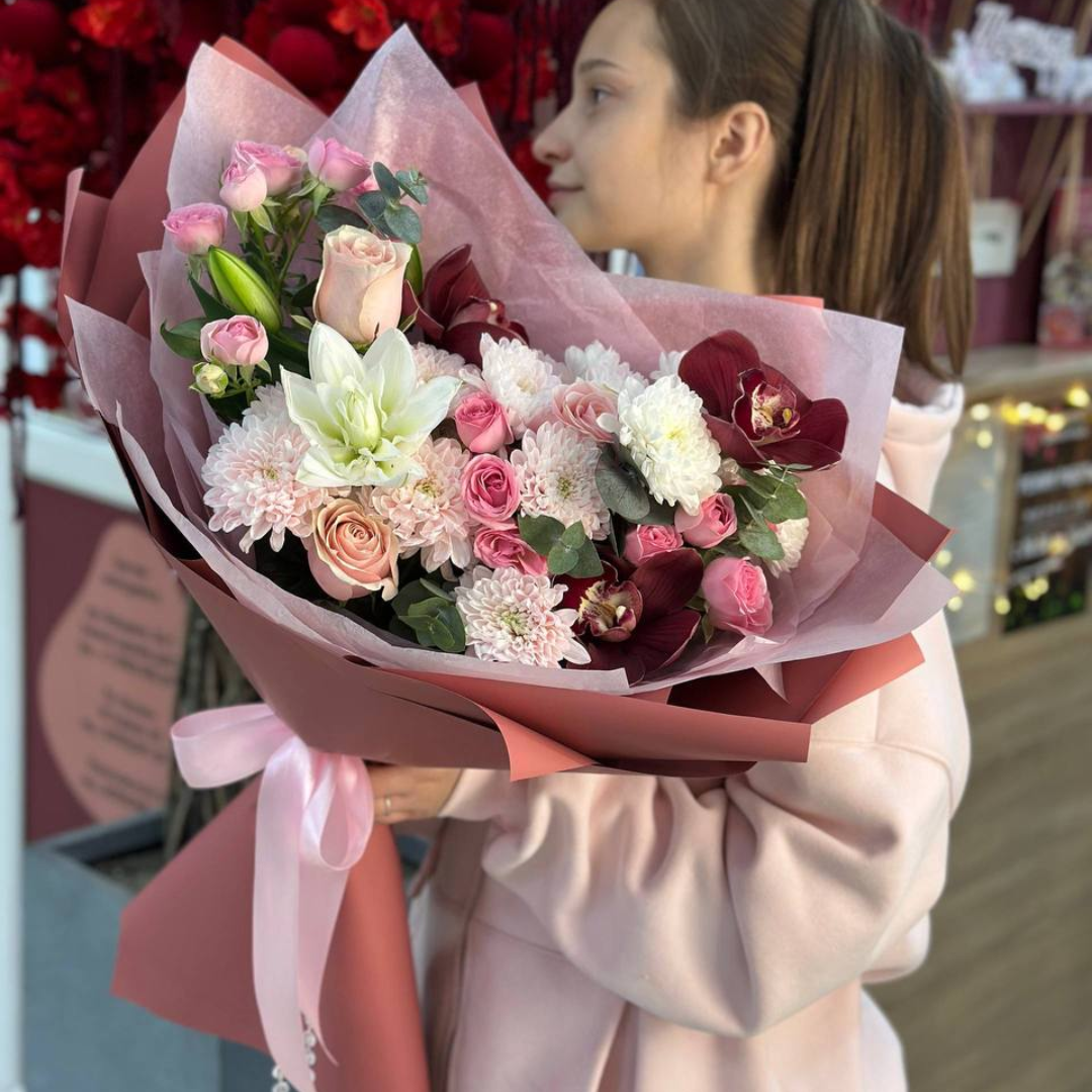 Лодка с Орхидеей