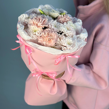 Нежный букет с бантиками