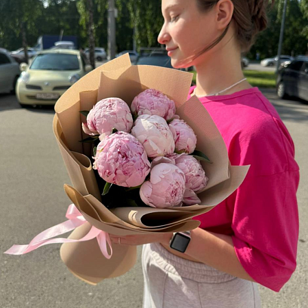7 пионов
