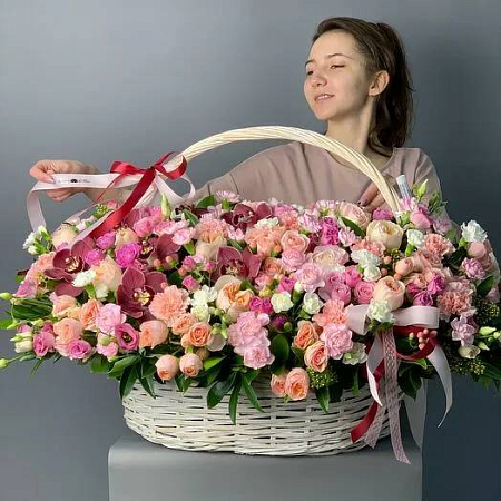 Микс корзина свежих цветов