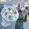 Букет цветов и рафаэлло
