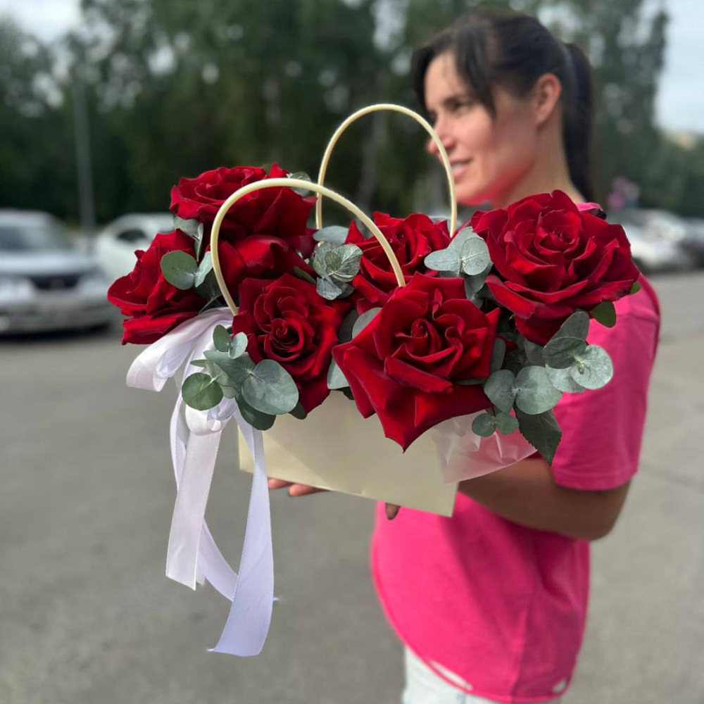 Сумочка с французскими розами 