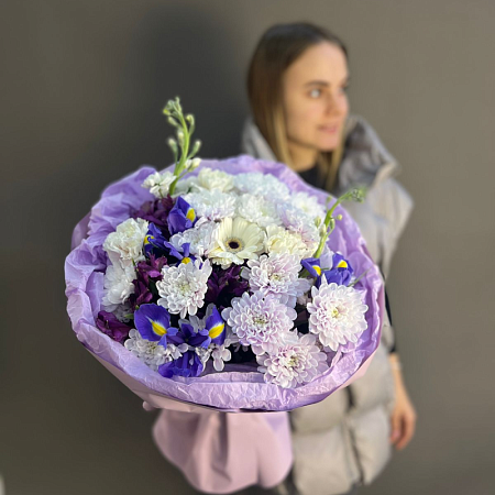 Кругляш с ирисами