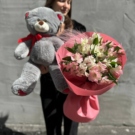 9 альстромерий