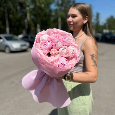 9 пионов